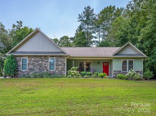 102 Dog Star Ln, Alexander, NC 28701