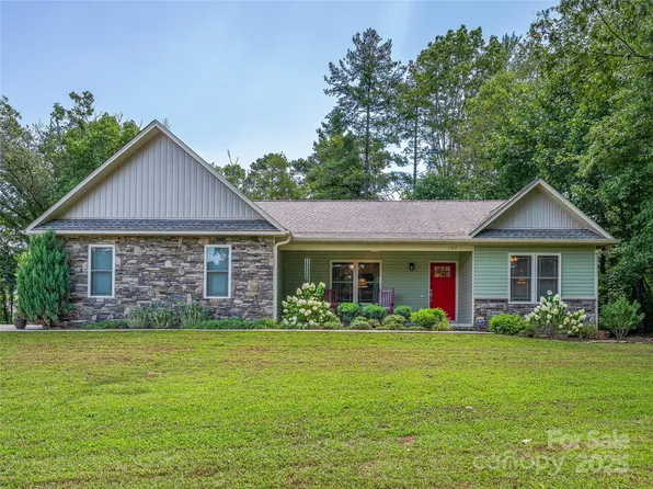 102 Dog Star Ln, Alexander, NC 28701
