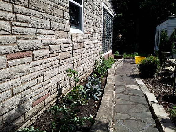 3rd image of 5546 Bancroft Ave