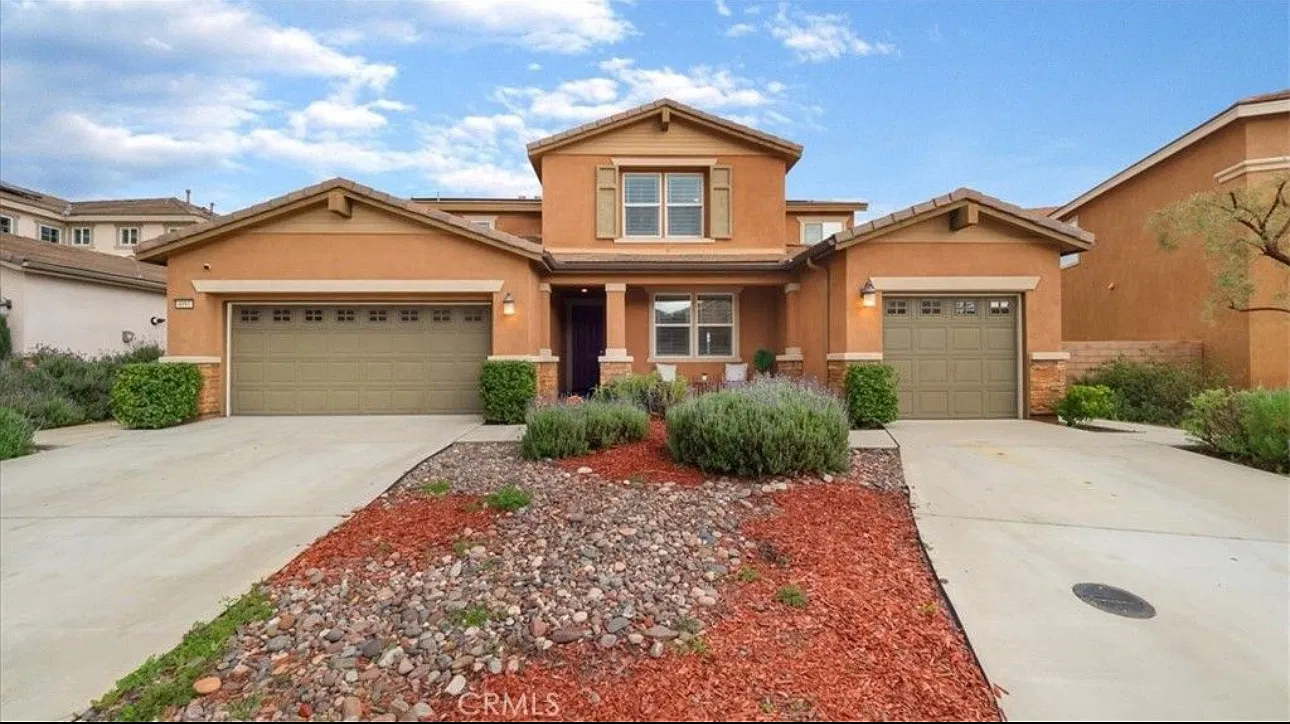 Irish Moss Ln, San Bernardino — Photo 1