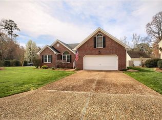 114 Runaway Ln, Yorktown, VA