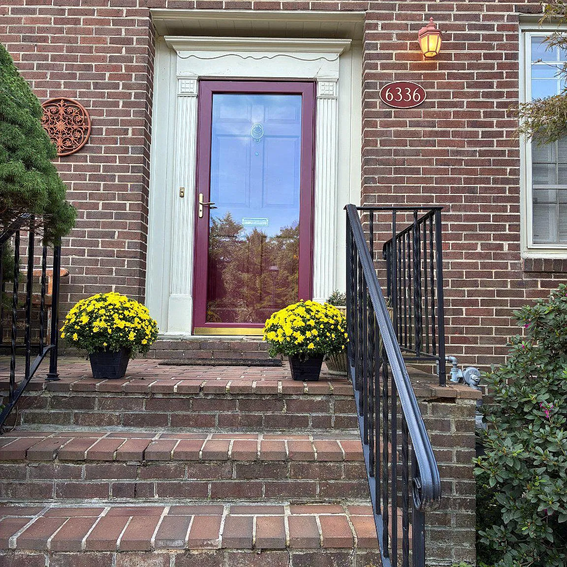 4 bed, 3.5 bath, 2205 sqft, $3,750 — Photo 2