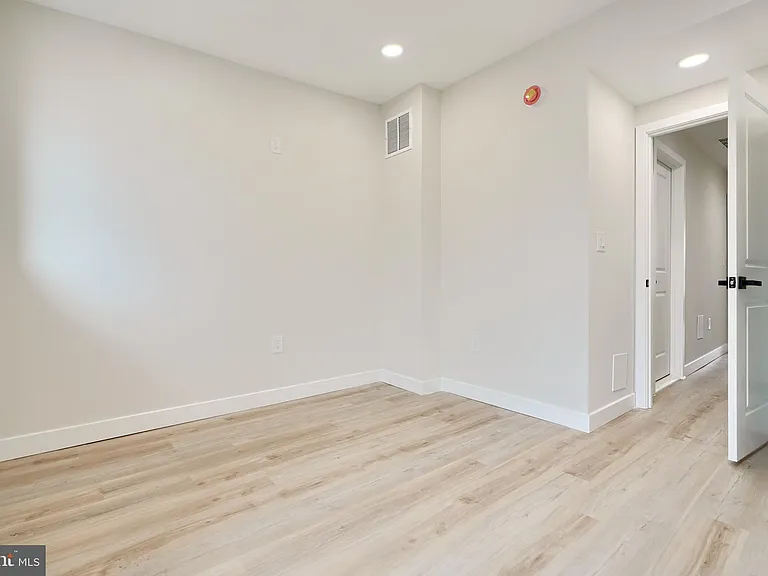 602 S Streeper St — Photo 17