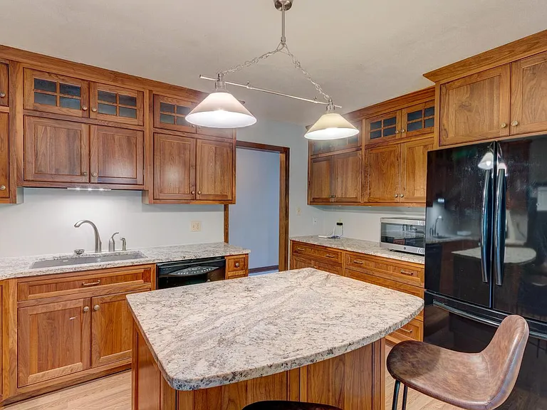 8109 Johnstown Ct — Photo 17
