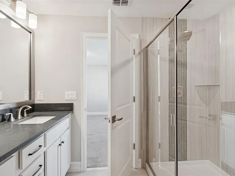 4921 W Paul Ave #4 — Photo 44