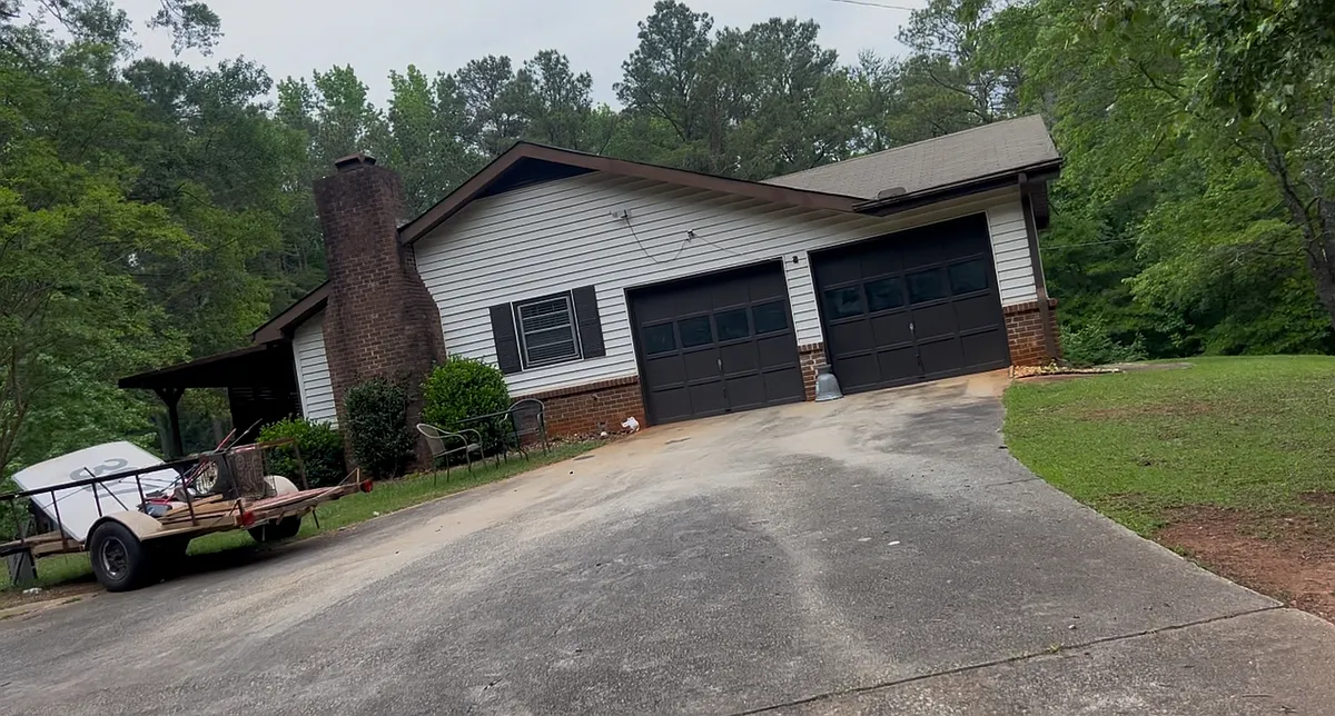 Building Photo - 265 Forest Lake Dr