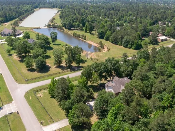 11232 Kentucky Oaks Dr, Conroe, TX 77304