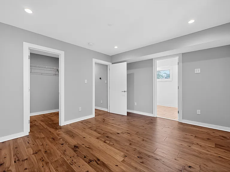 869 Corinthian Ave #1 — Photo 23