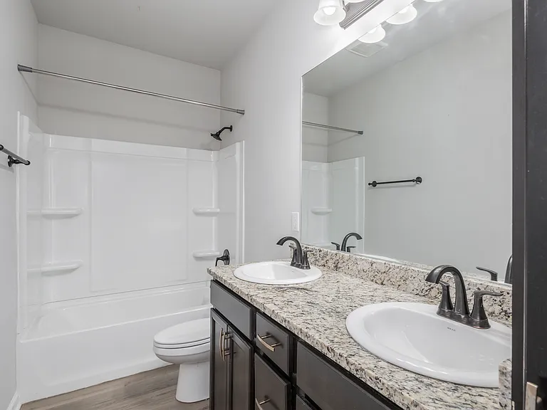 200 Briar Patch Dr — Photo 3