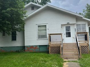 206 E Thomas Ave, Shenandoah, IA 51601