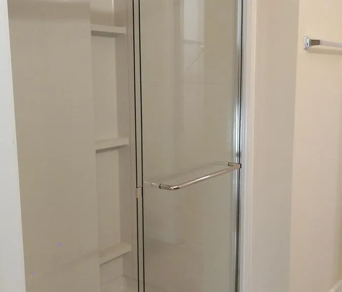 Master bath room2