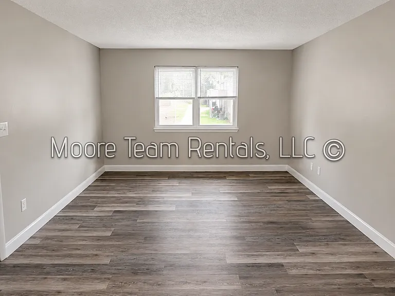 141 Tennis Ranch Rd — Photo 4