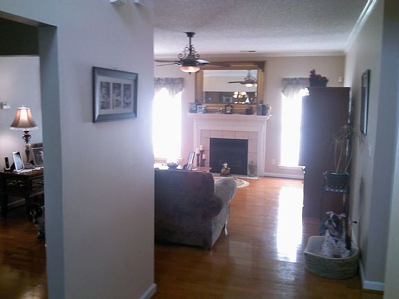 3rd image of 2838 Bumble Bee Dr