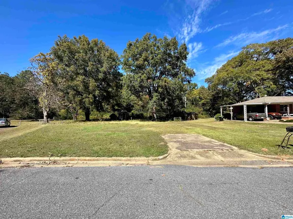 3408 Vonzel Rd #11, Sylacauga, AL 35150