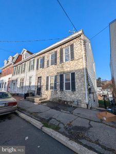 1614 W Market St, Pottsville, PA, 17901