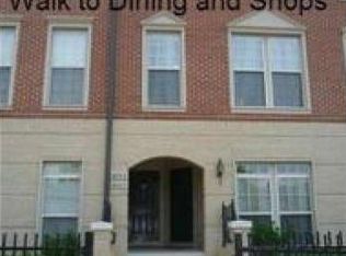 8017 Crescent Park Dr #183, Gainesville, VA 20155