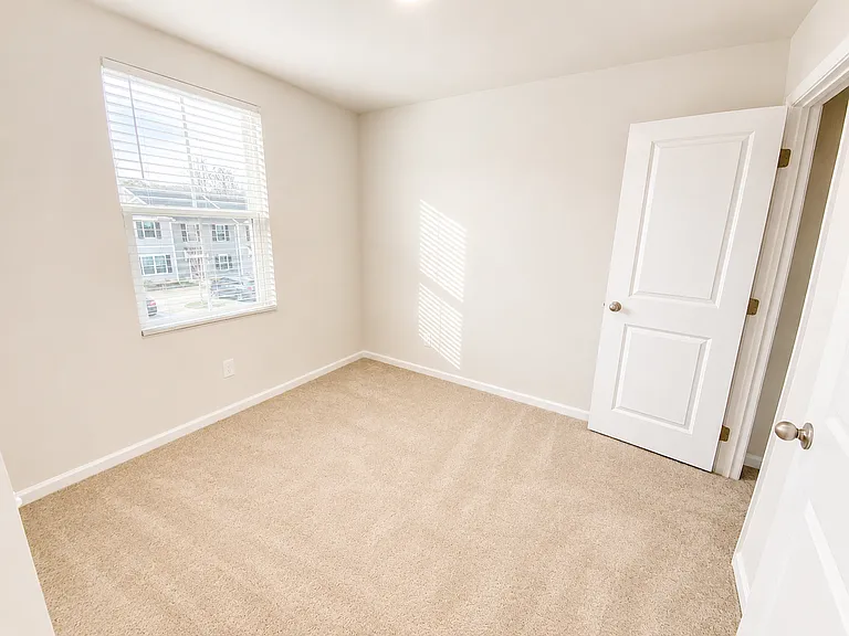 4 Tidworth Dr — Photo 18