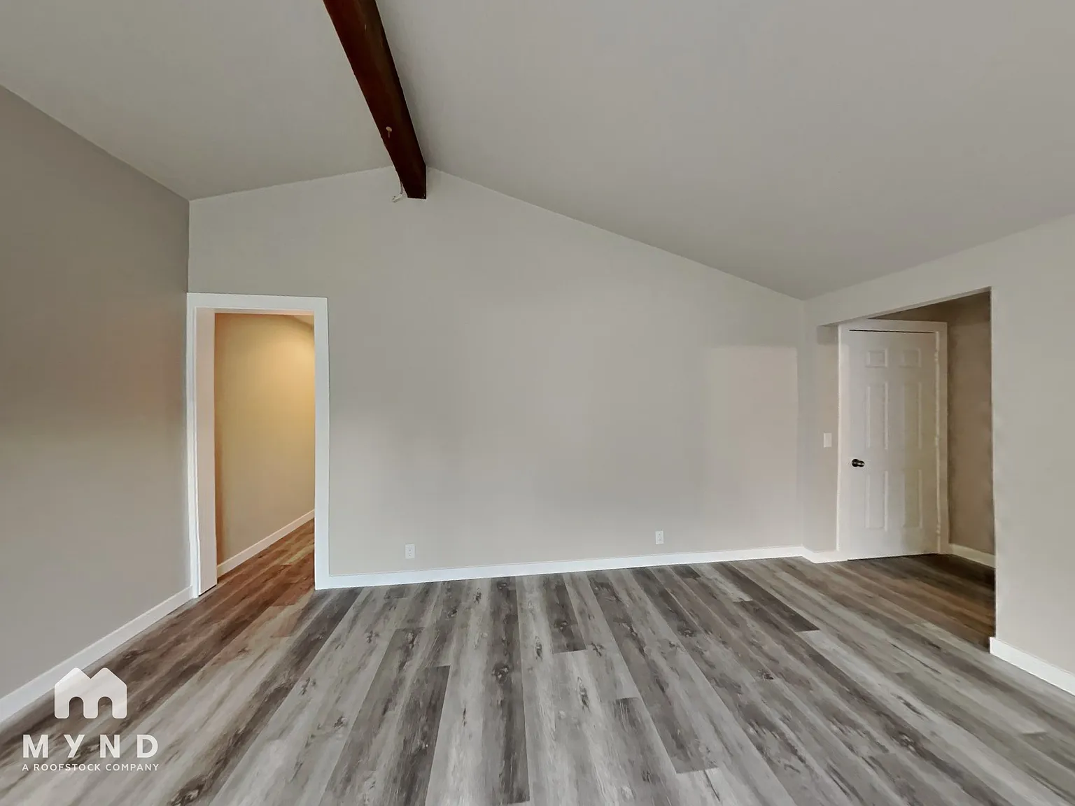 4 bed, 2.0 bath, 1620 sqft, $3,205 — Photo 3