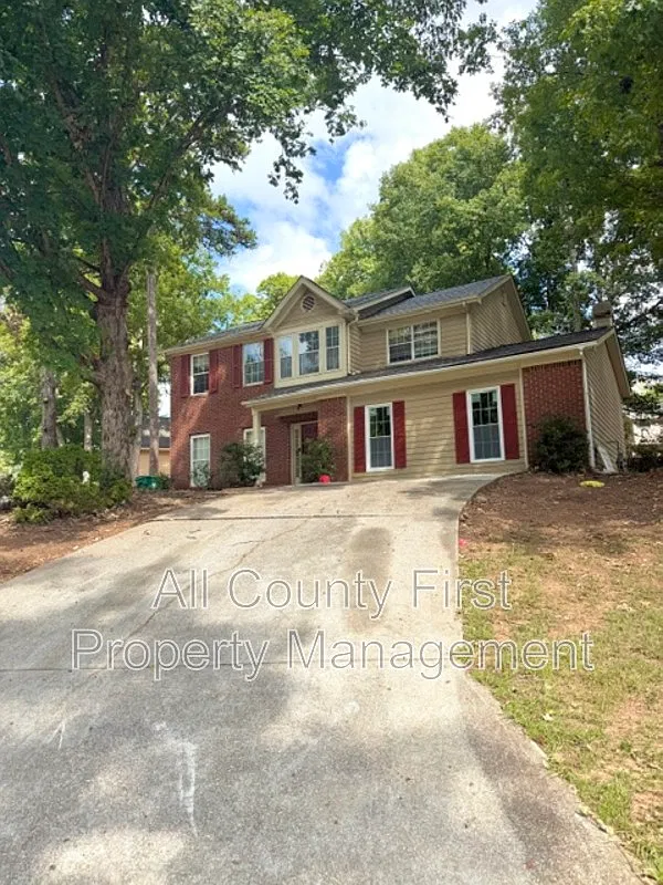 3 bed, 2.5 bath, 2672 sqft, $2,250 — Photo 2