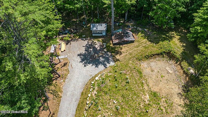 4th image of 25 Berry Hill Way