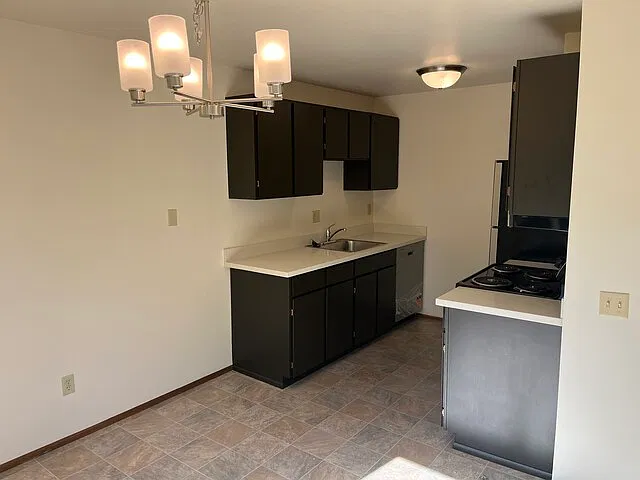 2 bed, 1100 sqft, $2,295 — Photo 4