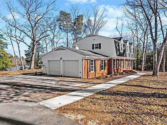 2nd image of 436 Thompson Cir
