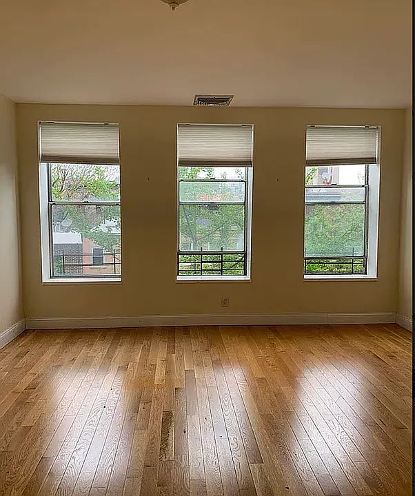 1st image of 78 16th St #4R