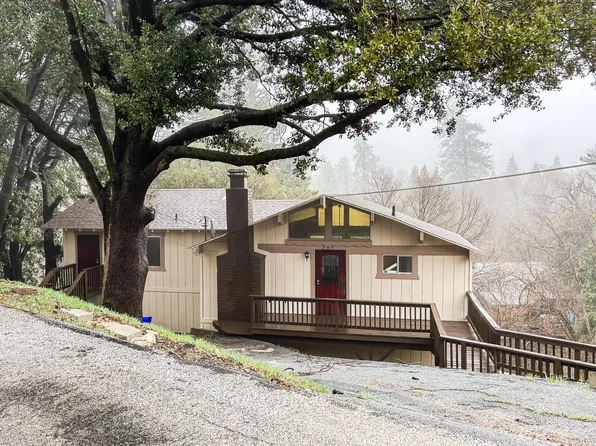 389 Dorn Dr, Crestline, CA 92325