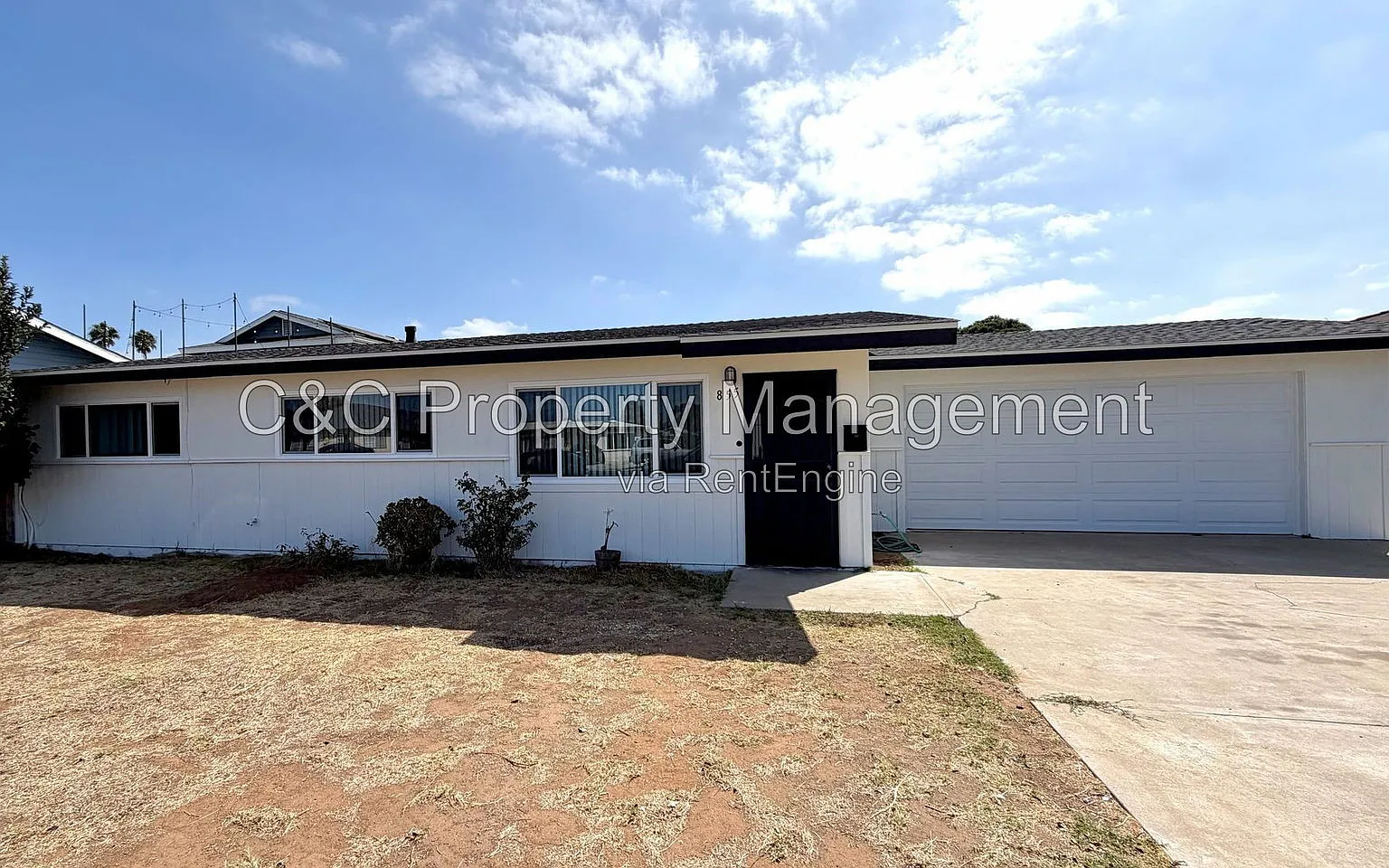 3 bed, 2.0 bath, 2820 sqft, $3,700 — Photo 1