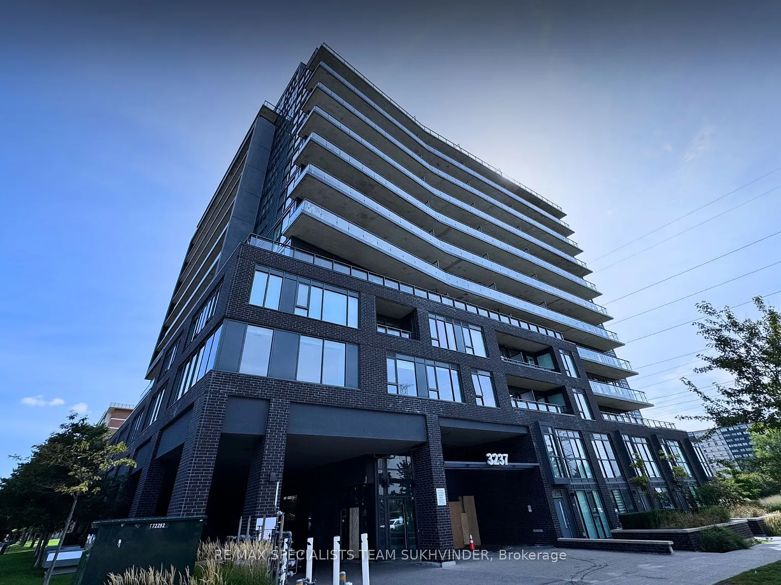 2 bed, $2,800 — Photo 1