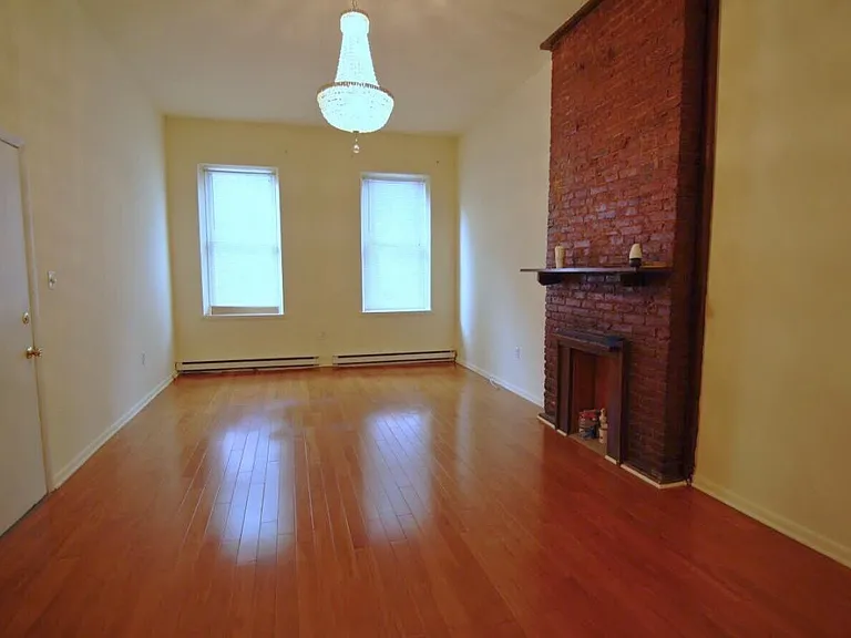 317 S 16th St #1 — Photo 15