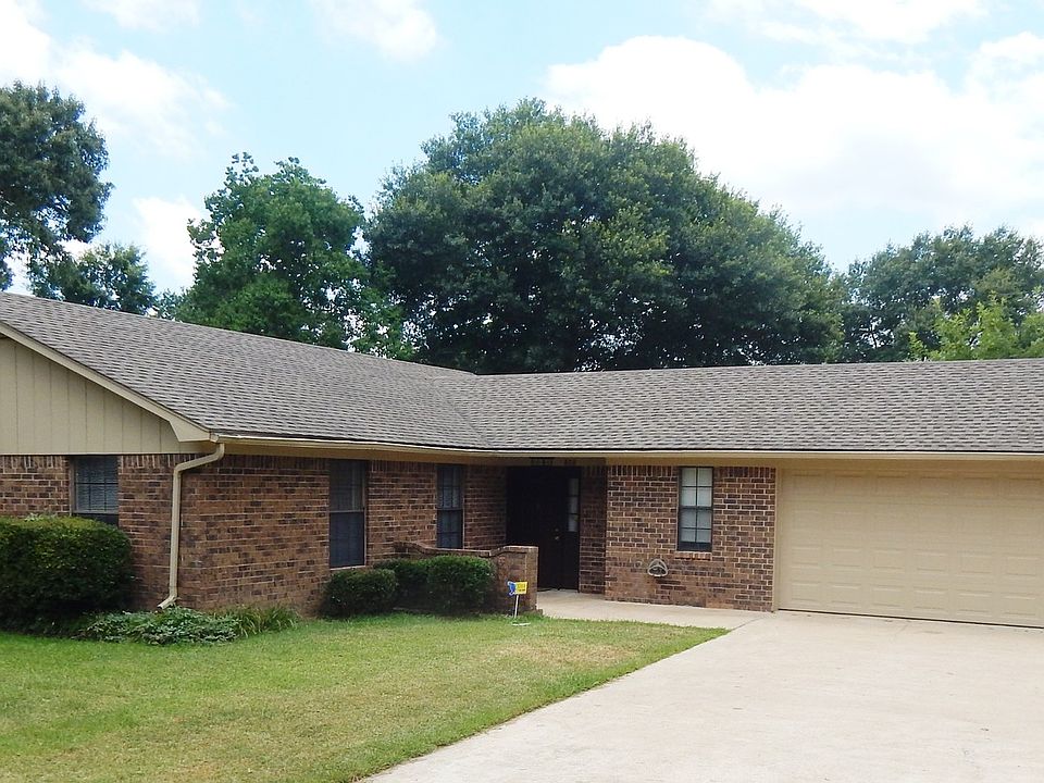 1st image of 808 Corey Dr