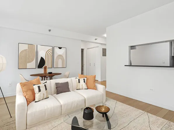 75 West End Avenue image 4 of 37