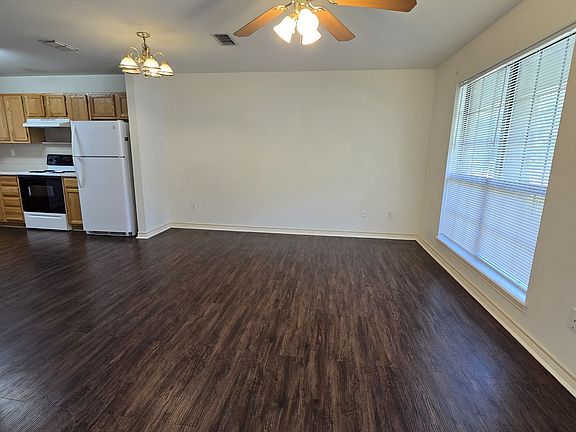 3rd image of 630 James St #3A
