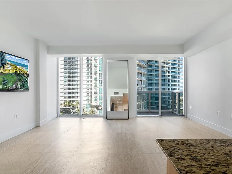 10275 Collins Ave #905 — Photo 5