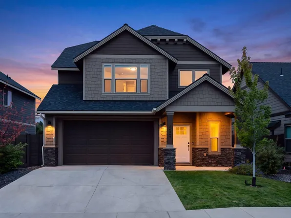20597 SE Gemstone Ave, Bend, OR 97702