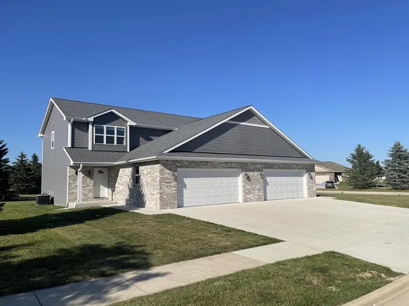 1848 Edgewood ROAD, Kewaskum, WI 53040