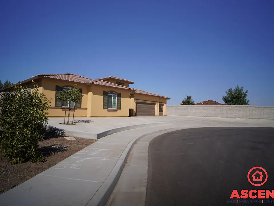 8904 Costa Blanca Dr