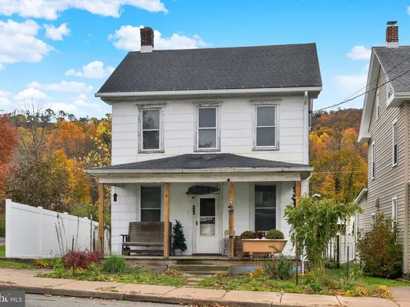 444 W Main St, Elizabethville, PA 17023