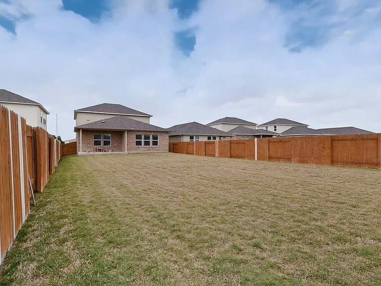 17617 Fairbridge Ln — Photo 23