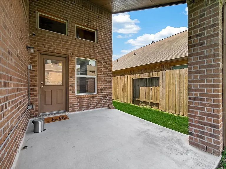 4502 Mallory Creek Dr — Photo 30