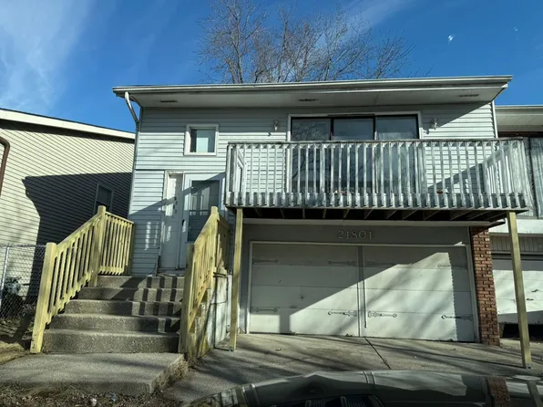 21801 Peterson Ave, Sauk Village, IL 60411