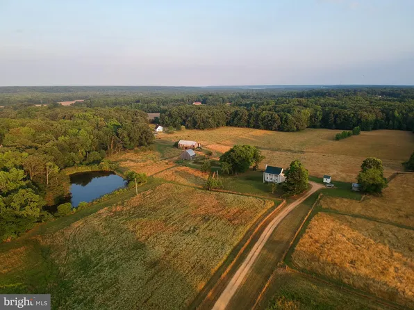 9885 Heatherstone Dr, Bel Alton, MD 20611