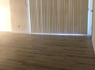 14275 Dickens St #6, Sherman Oaks, CA 91423
