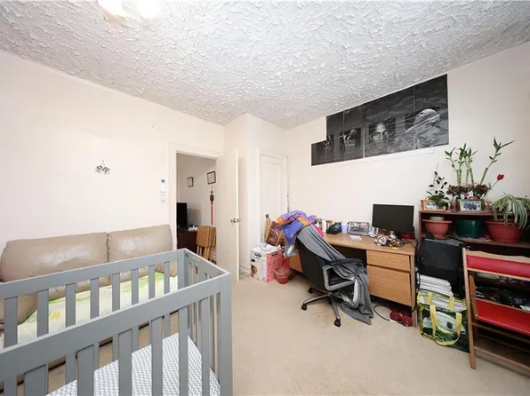 2284 East 22nd Street image 19 of 35