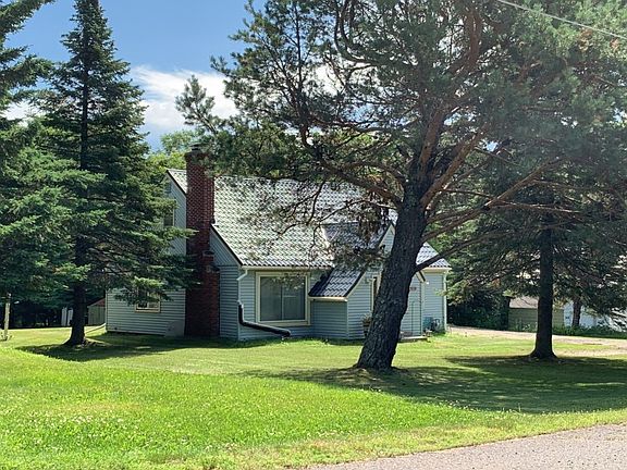 3rd image of 1418 N Basswood Ave