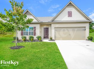 530 Sunrise Ln, Pendergrass, GA 30567