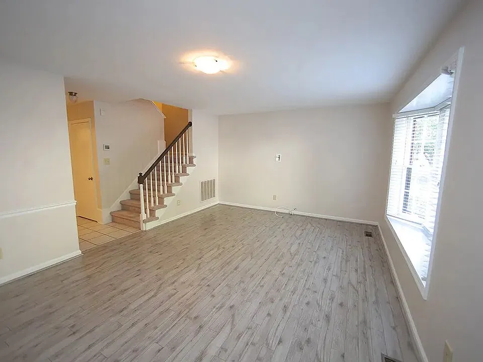 103 Bay Dr