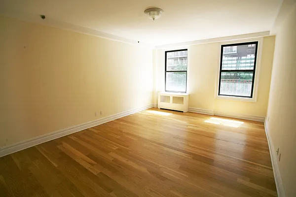 Sold by Avenues Real Estate | media 2