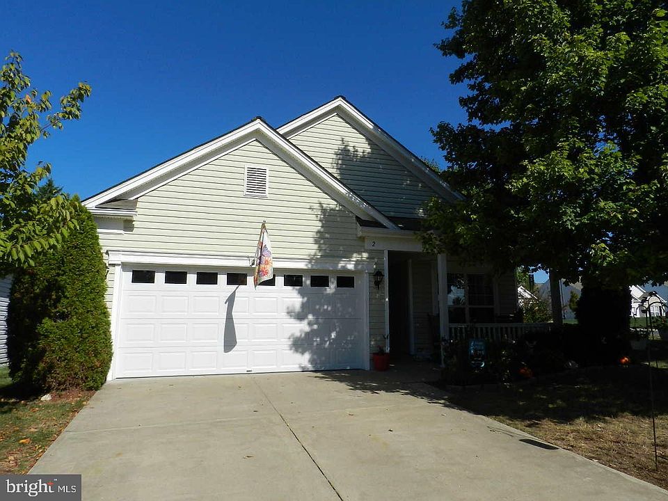 1st image of 2 Hanover Dr
